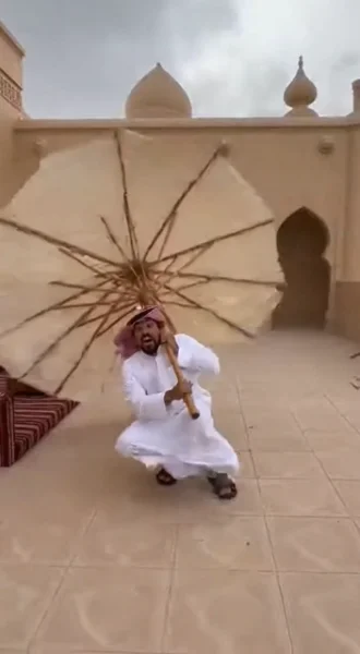 Vertical video, 9 seconds long, smooth 60fps, safe